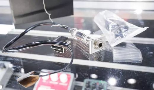 Fishman - BP-100 Bass Pick Up 2